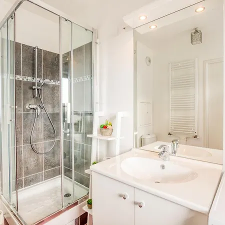 Appartement J-mo - - Magnifique Vue Sur Le Château Chessy (Seine-et-Marne)